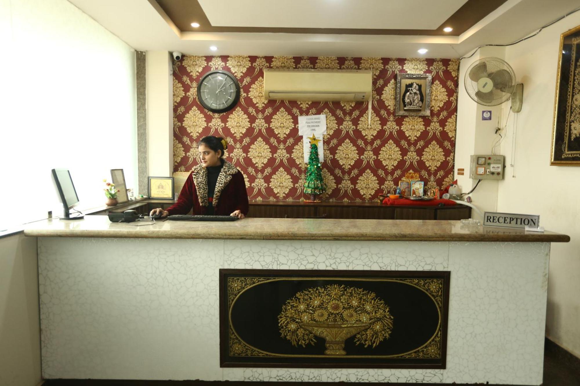 24 Hotel & Resort 아그라 외부 사진