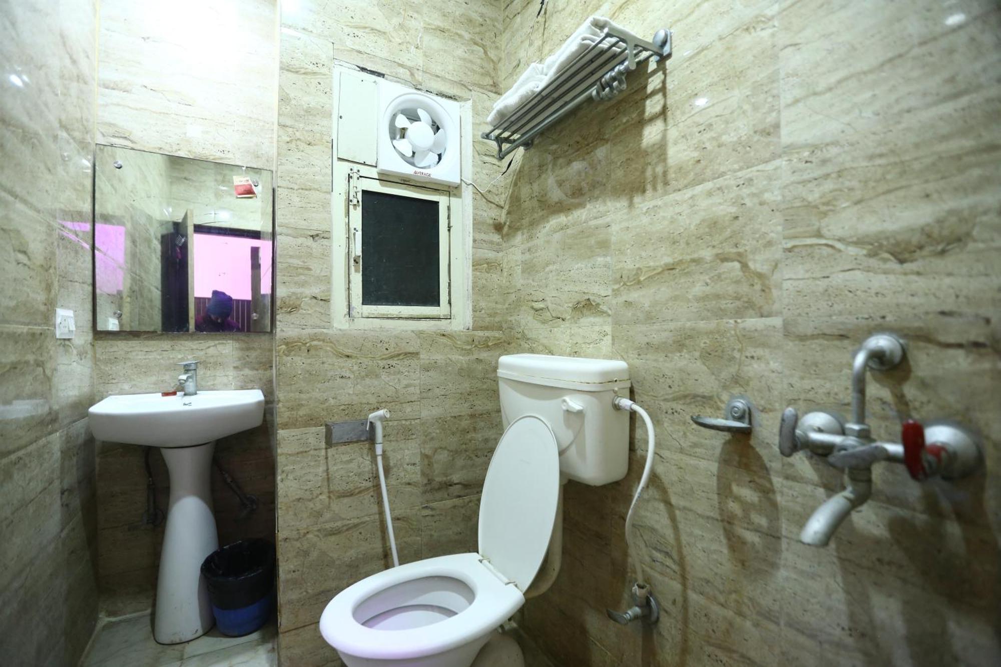 24 Hotel & Resort 아그라 외부 사진
