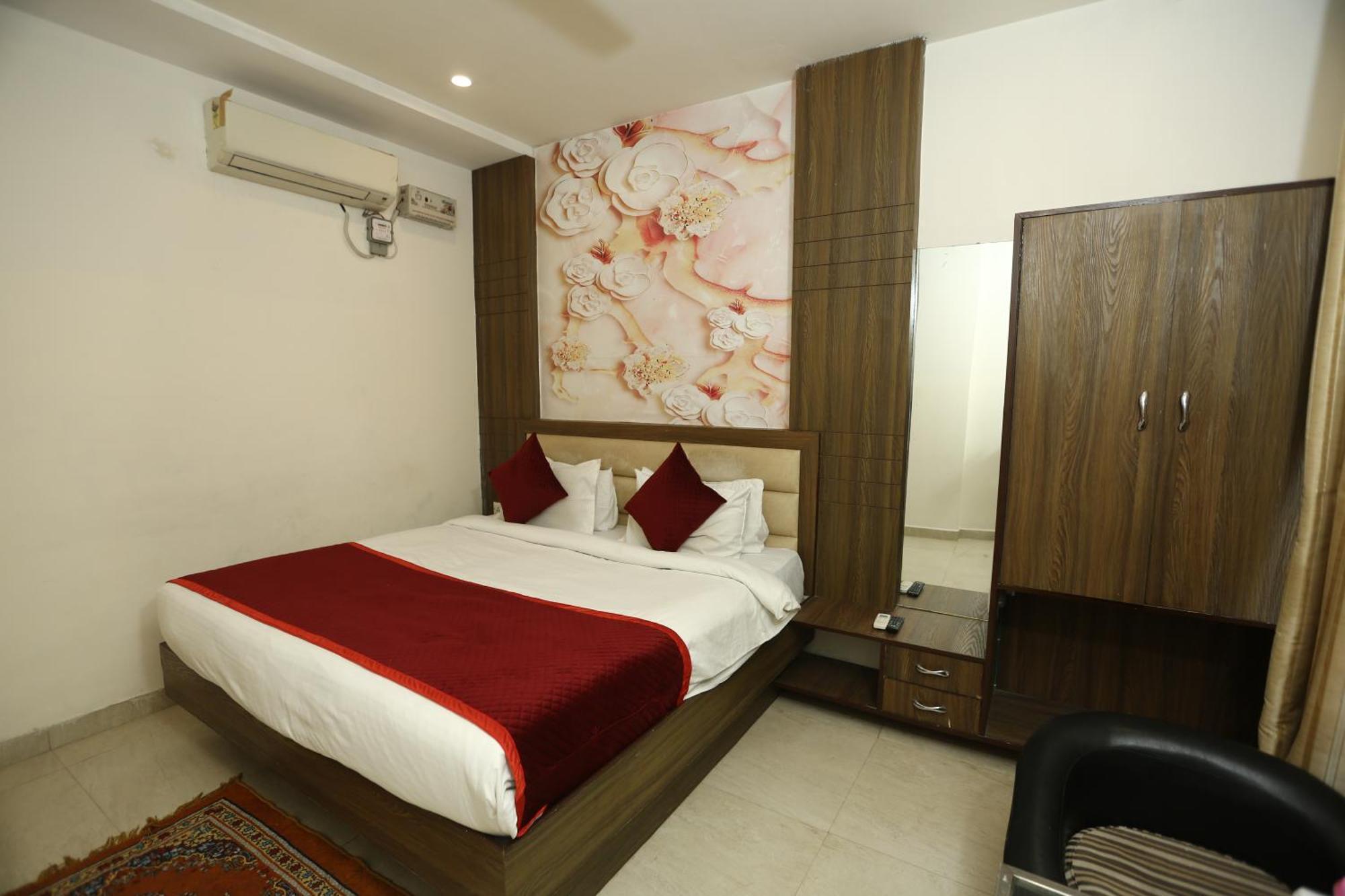 24 Hotel & Resort 아그라 외부 사진