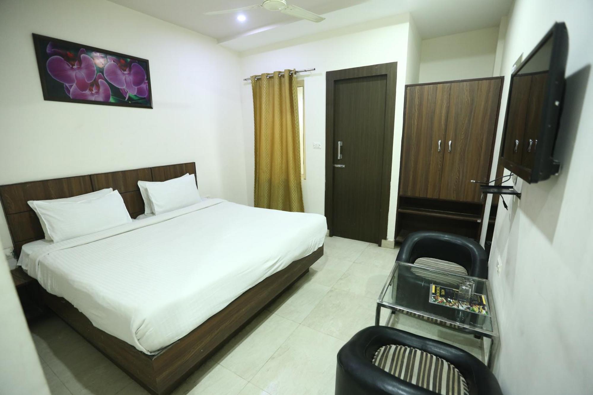 24 Hotel & Resort 아그라 외부 사진